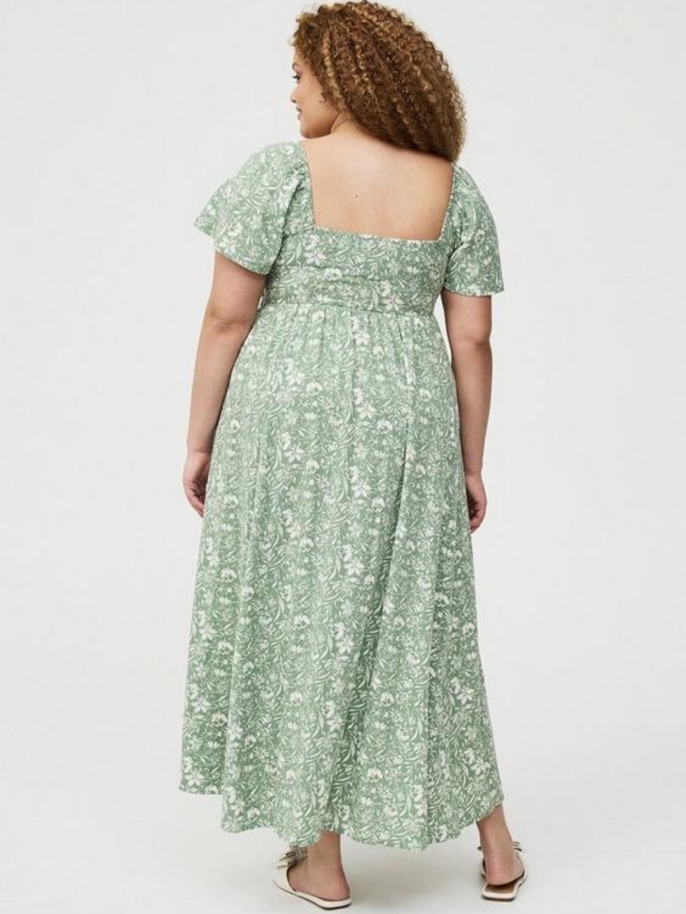 torrid Sage Green and White Floral Smocked Maxi Dress - Picture 4 of 5